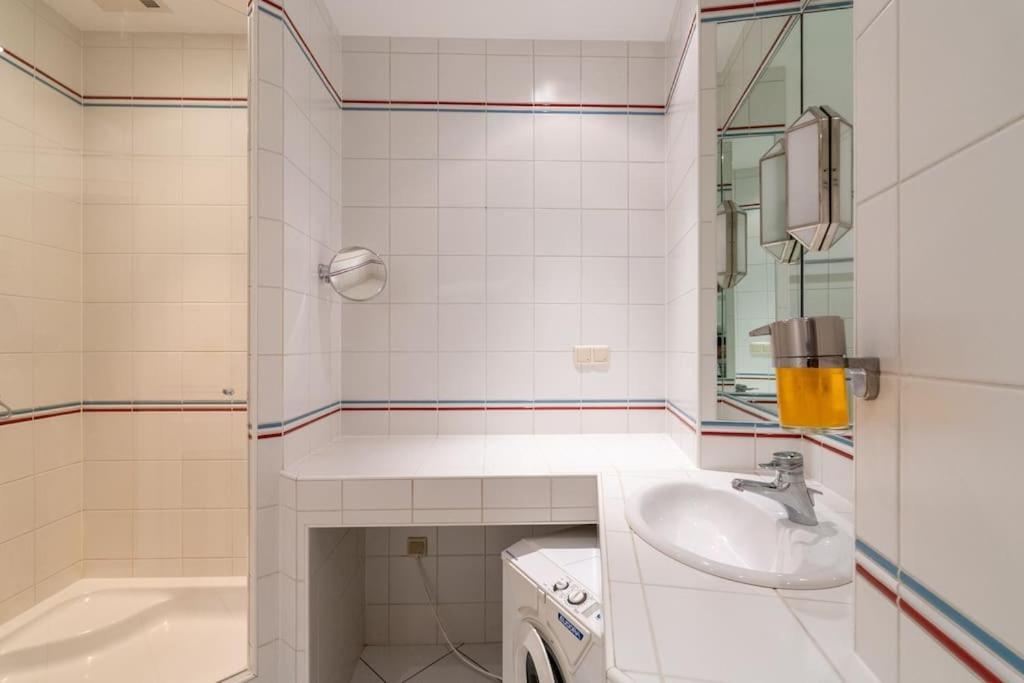 Historic Heart Apartment Wina Bagian luar foto