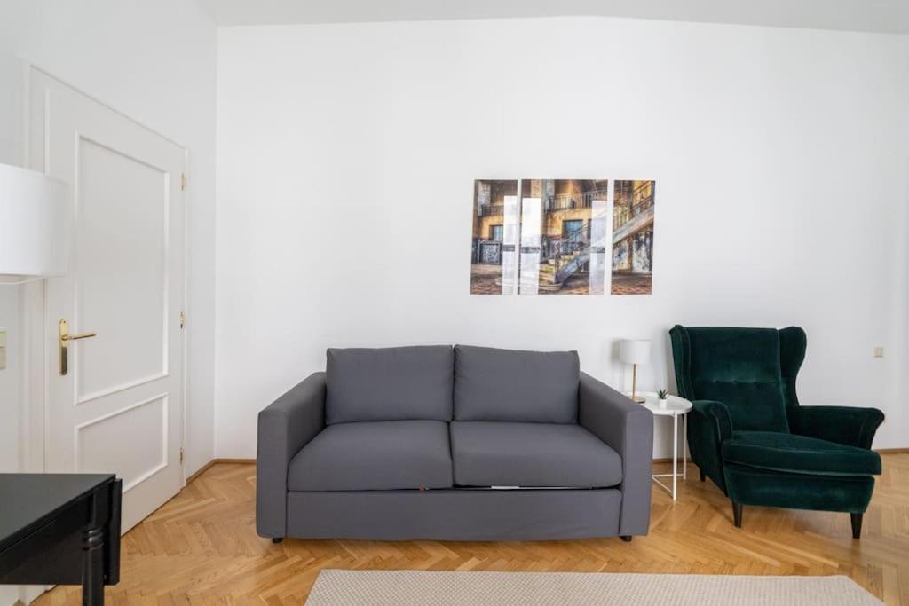 Historic Heart Apartment Wina Bagian luar foto