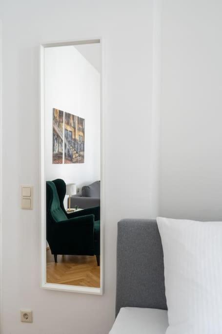 Historic Heart Apartment Wina Bagian luar foto